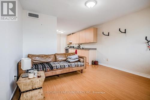 3048 Dundas Street W, Toronto, ON - Indoor Photo Showing Other Room