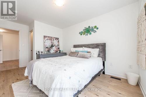 46 - 590 North Service Road, Hamilton, ON - Indoor Photo Showing Bedroom