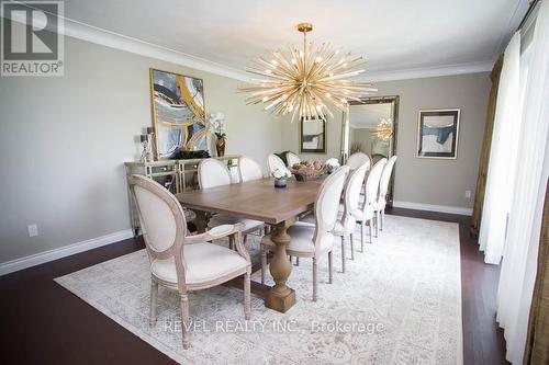 92 Highland Drive, Brantford, ON - Indoor Photo Showing Dining Room