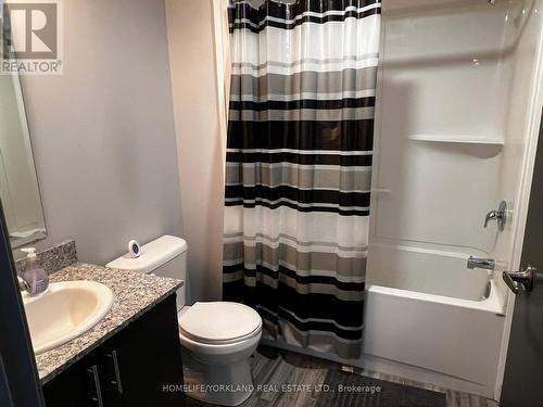 G613 - 275 Larch Street, Waterloo, ON - Indoor Photo Showing Bathroom