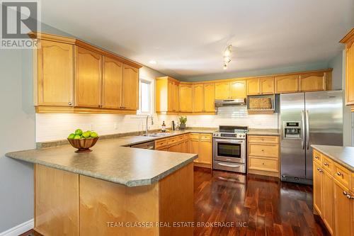 1756 Birchwood Drive, London, ON - Indoor Photo Showing Kitchen With Stainless Steel Kitchen
