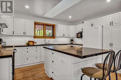 228 Bass Lake Road, Galway-Cavendish And Harvey, ON - Indoor Photo Showing Kitchen