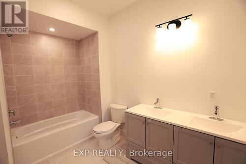 1078 Springdale Shores Point, Bracebridge, ON - Indoor Photo Showing Bathroom