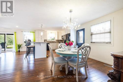75 Riverside Drive, Kawartha Lakes, ON - Indoor Photo Showing Dining Room