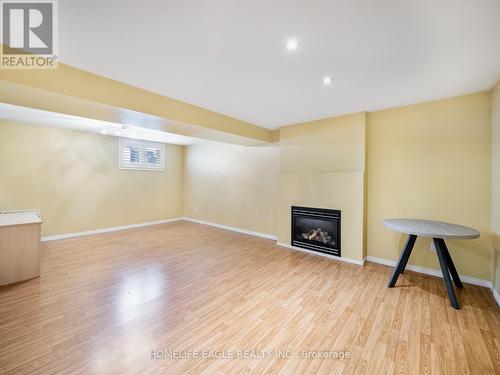 25 Maple Grove Avenue, Richmond Hill, ON - Indoor With Fireplace