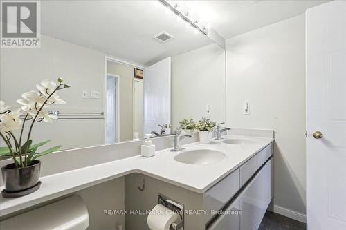1703 - 75 Ellen Street, Barrie, ON - Indoor Photo Showing Bathroom