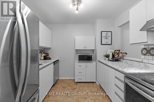 112C - 223 North Park Street, Belleville, ON - Indoor Photo Showing Kitchen