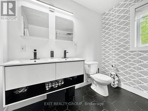 398 Wilson Road, Stirling-Rawdon, ON - Indoor Photo Showing Bathroom