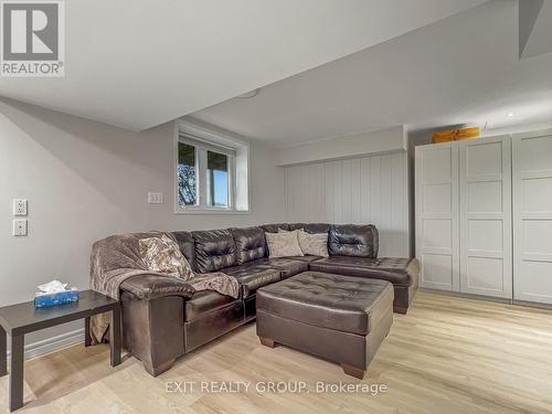 398 Wilson Road, Stirling-Rawdon, ON - Indoor Photo Showing Living Room
