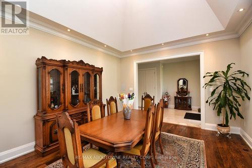 623 Weynway Court N, Oakville, ON - Indoor Photo Showing Dining Room