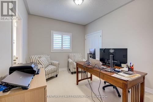 35 Borland Crescent, Caledon, ON - Indoor Photo Showing Office