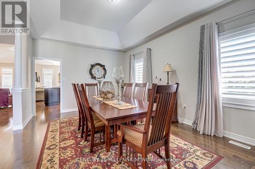 35 Borland Crescent, Caledon, ON - Indoor Photo Showing Dining Room