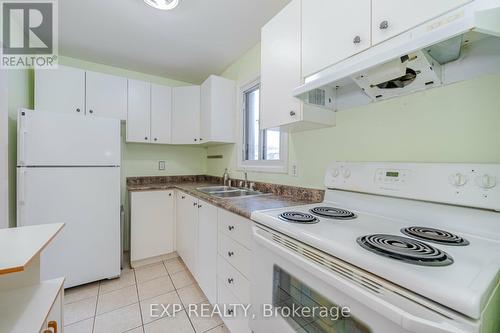 22 Hayden Court S, Brampton, ON - Indoor Photo Showing Kitchen With Double Sink