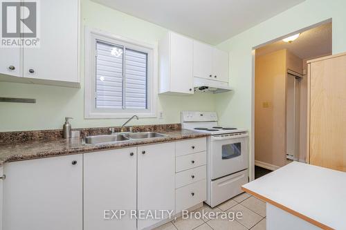 22 Hayden Court S, Brampton, ON - Indoor Photo Showing Kitchen With Double Sink