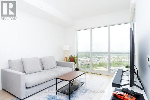 2508 - 10 Park Lawn Road, Toronto, ON - Indoor Photo Showing Living Room
