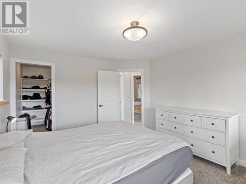 Lot 1031-2 North Klondike Highway, Whitehorse North, YT - Indoor Photo Showing Bedroom