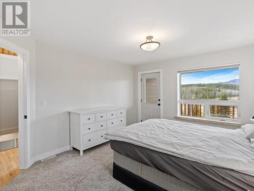 Lot 1031-2 North Klondike Highway, Whitehorse North, YT - Indoor Photo Showing Bedroom