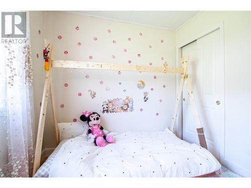 314 Sixth Street E, Revelstoke, BC - Indoor Photo Showing Bedroom