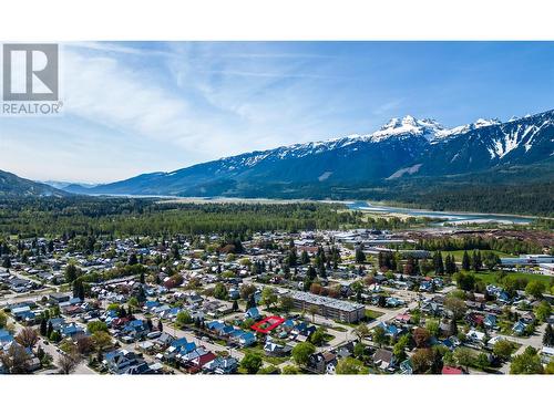 314 Sixth Street E, Revelstoke, BC - Outdoor With View