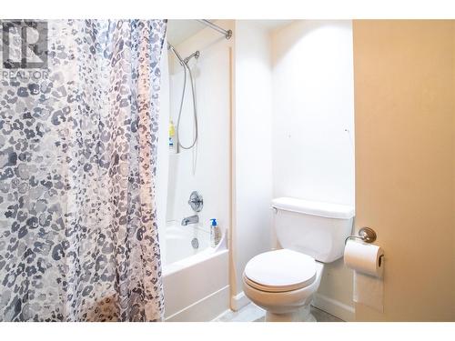 314 Sixth Street E, Revelstoke, BC - Indoor Photo Showing Bathroom