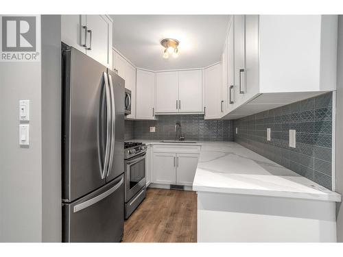 3155 Gordon Drive Unit# 202, Kelowna, BC - Indoor Photo Showing Kitchen With Stainless Steel Kitchen