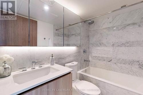 2712 - 17 Bathurst Street, Toronto, ON - Indoor Photo Showing Bathroom