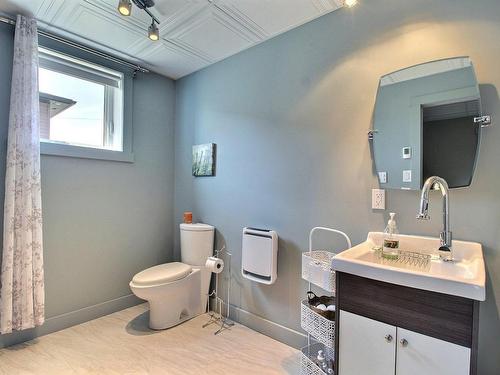 Salle de bains - 226 Rue Roy, Val-D'Or, QC - Indoor Photo Showing Bathroom