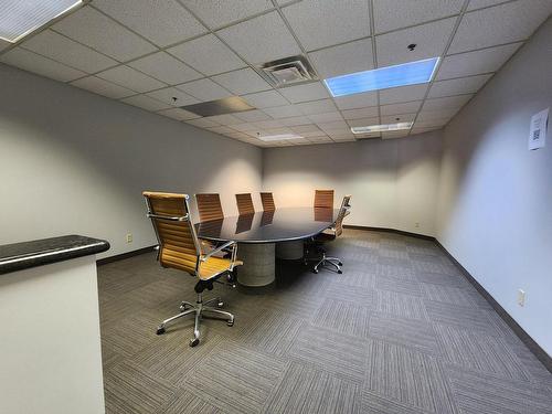 Conference room - 2300 Ch. St-François, Dorval, QC 