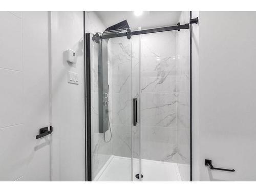Bathroom - 1605 Rue Talleyrand, Brossard, QC - Indoor Photo Showing Bathroom