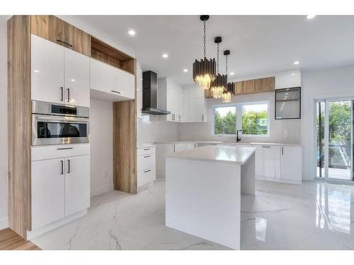 Kitchen - 1605 Rue Talleyrand, Brossard, QC - Indoor Photo Showing Kitchen With Upgraded Kitchen