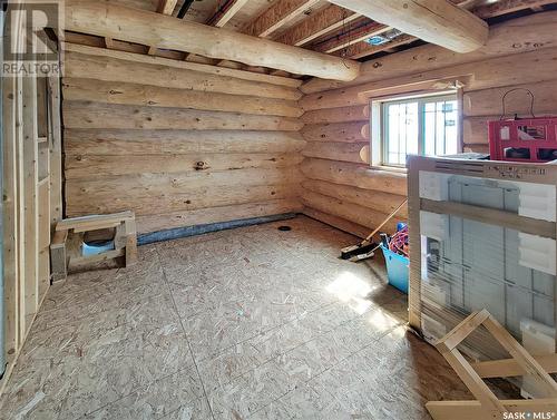 Scenic Martins Lake Waterfront Log Home, Leask Rm No. 464, SK - Indoor