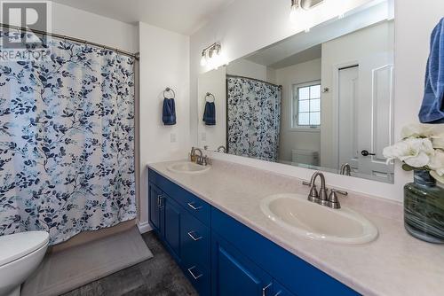 8219 St Patrick Avenue, Prince George, BC - Indoor Photo Showing Bathroom