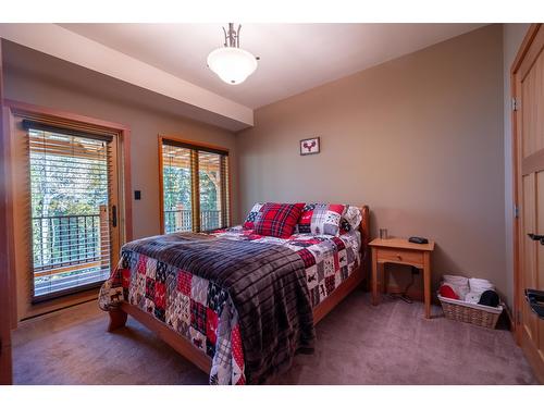 400 Canyon Trail, Fernie, BC - Indoor Photo Showing Bedroom