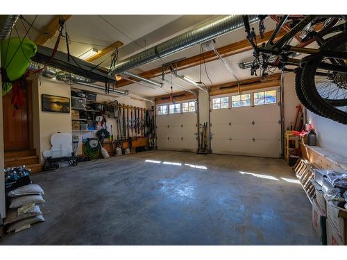 400 Canyon Trail, Fernie, BC - Indoor Photo Showing Garage