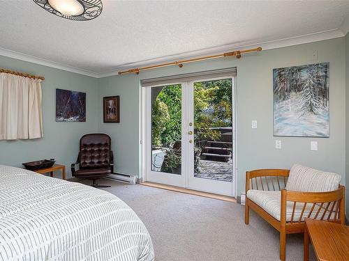 3331 Woodburn Ave, Oak Bay, BC - Indoor Photo Showing Other Room
