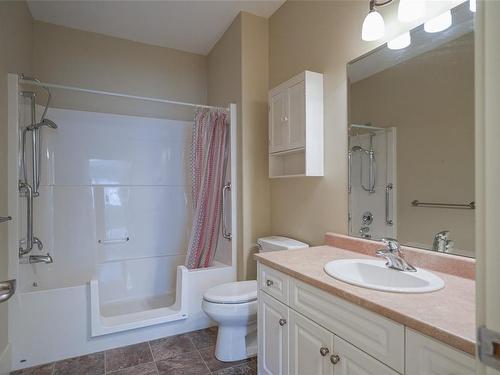 5-4951 Burke Rd, Port Alberni, BC - Indoor Photo Showing Bathroom