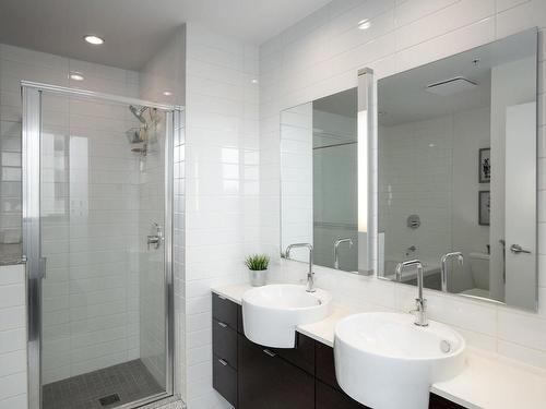 309-770 Fisgard St, Victoria, BC - Indoor Photo Showing Bathroom
