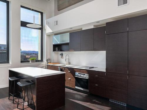 309-770 Fisgard St, Victoria, BC - Indoor Photo Showing Kitchen With Upgraded Kitchen