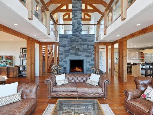 1107 Kye Bay Rd, Comox, BC - Indoor Photo Showing Living Room With Fireplace