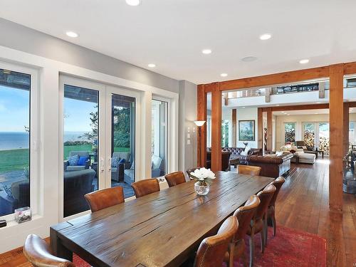 1107 Kye Bay Rd, Comox, BC - Indoor Photo Showing Dining Room