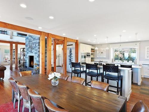 1107 Kye Bay Rd, Comox, BC - Indoor Photo Showing Dining Room