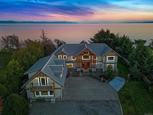 1107 Kye Bay Rd, Comox, BC - Outdoor With Body Of Water