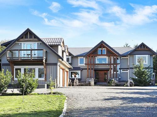 1107 Kye Bay Rd, Comox, BC - Outdoor With Facade