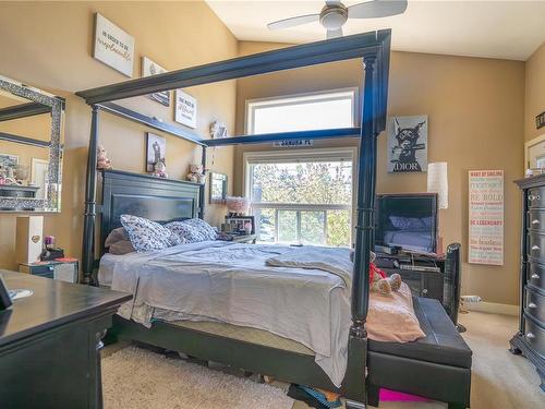 872 Brock Ave, Langford, BC - Indoor Photo Showing Bedroom