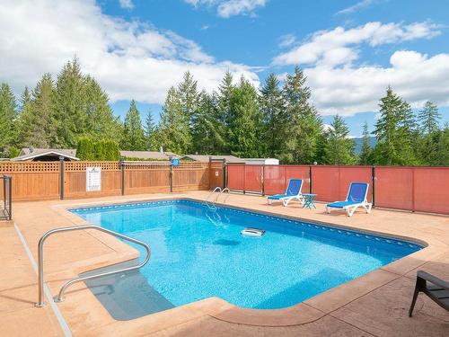 10404 Marina Vista Dr, Port Alberni, BC - Outdoor With In Ground Pool With Backyard