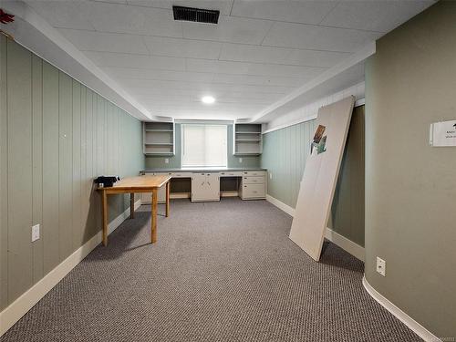 3922 Blenkinsop Rd, Saanich, BC - Indoor Photo Showing Other Room