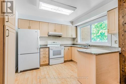 57 - 4165 Fieldgate Drive, Mississauga, ON - Indoor Photo Showing Kitchen