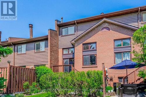 57 - 4165 Fieldgate Drive, Mississauga, ON - Outdoor