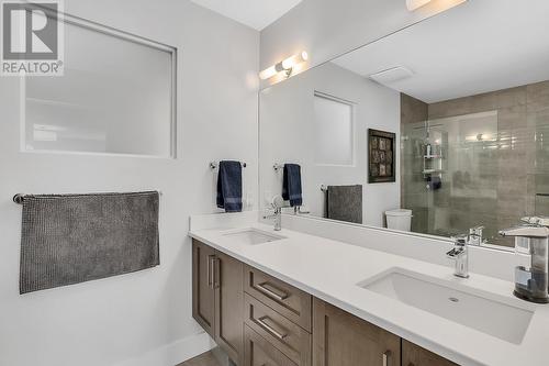 2331 Tallus Ridge Drive Unit# 5, West Kelowna, BC - Indoor Photo Showing Bathroom