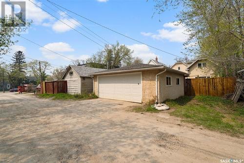 1014 Aird Street, Saskatoon, SK - Outdoor